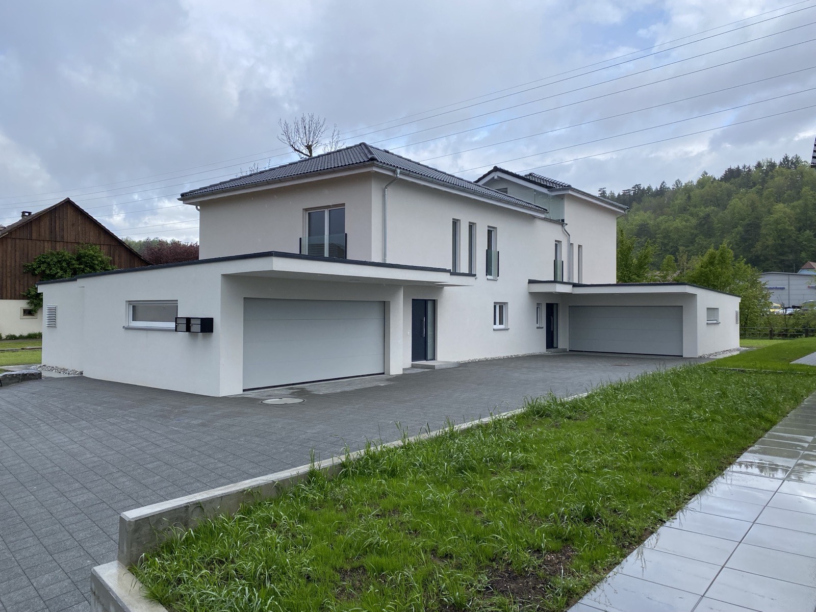 Dom z Garażem, Szwajcaria