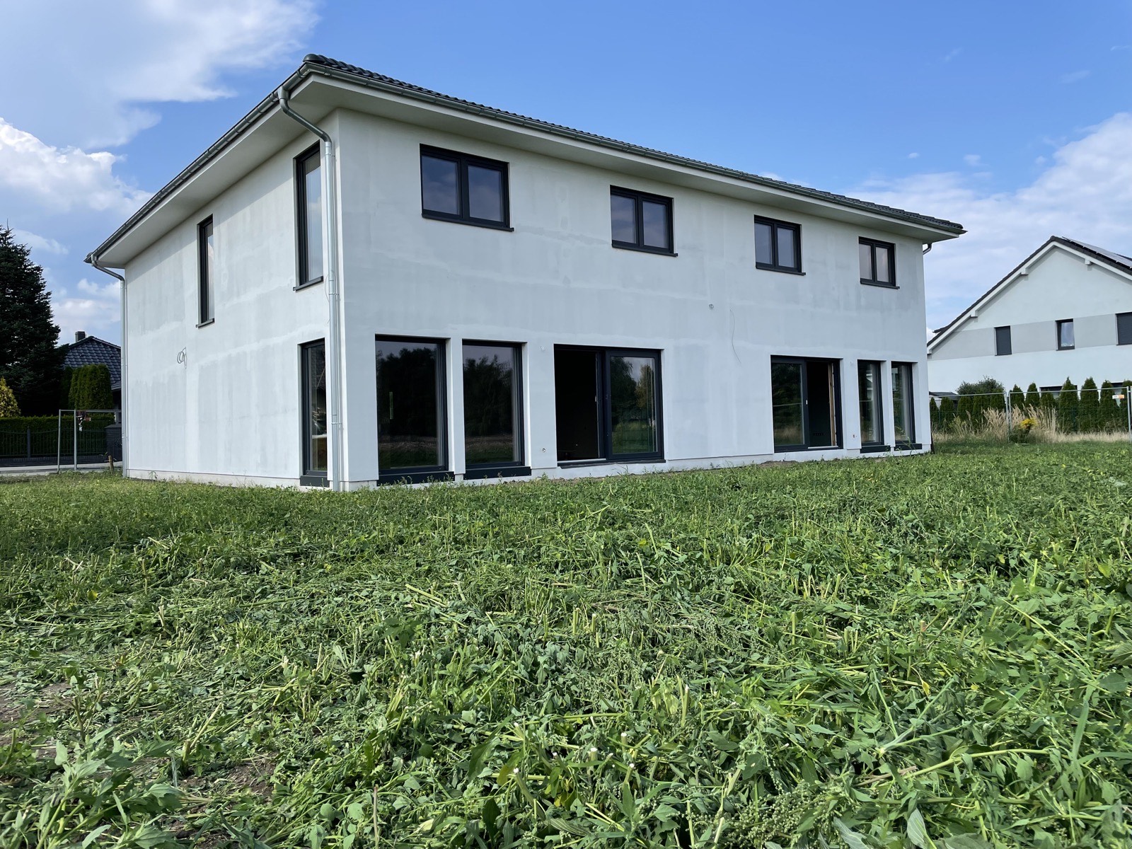 Dom Piętrowy, Polska